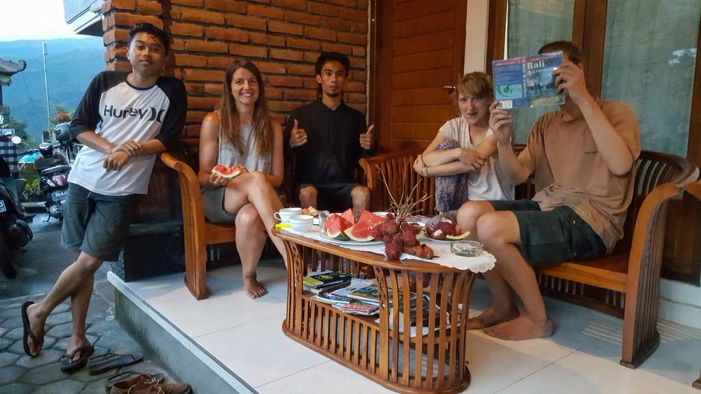 Maliana Homestay Munduk Buitenkant foto