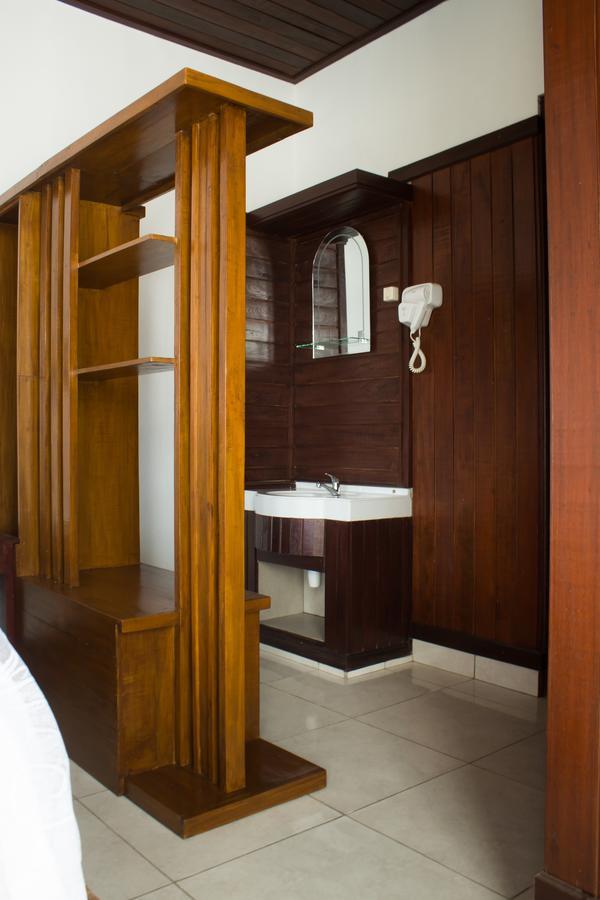 Maliana Homestay Munduk Buitenkant foto